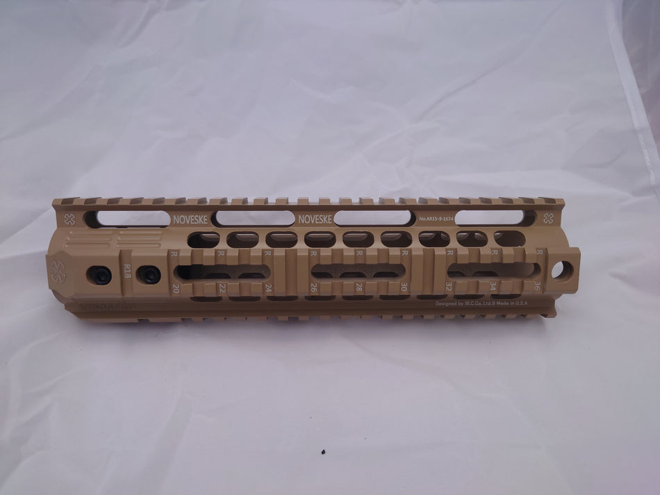 NOVESKE TAN FISHBONE HANDGUARD 9”